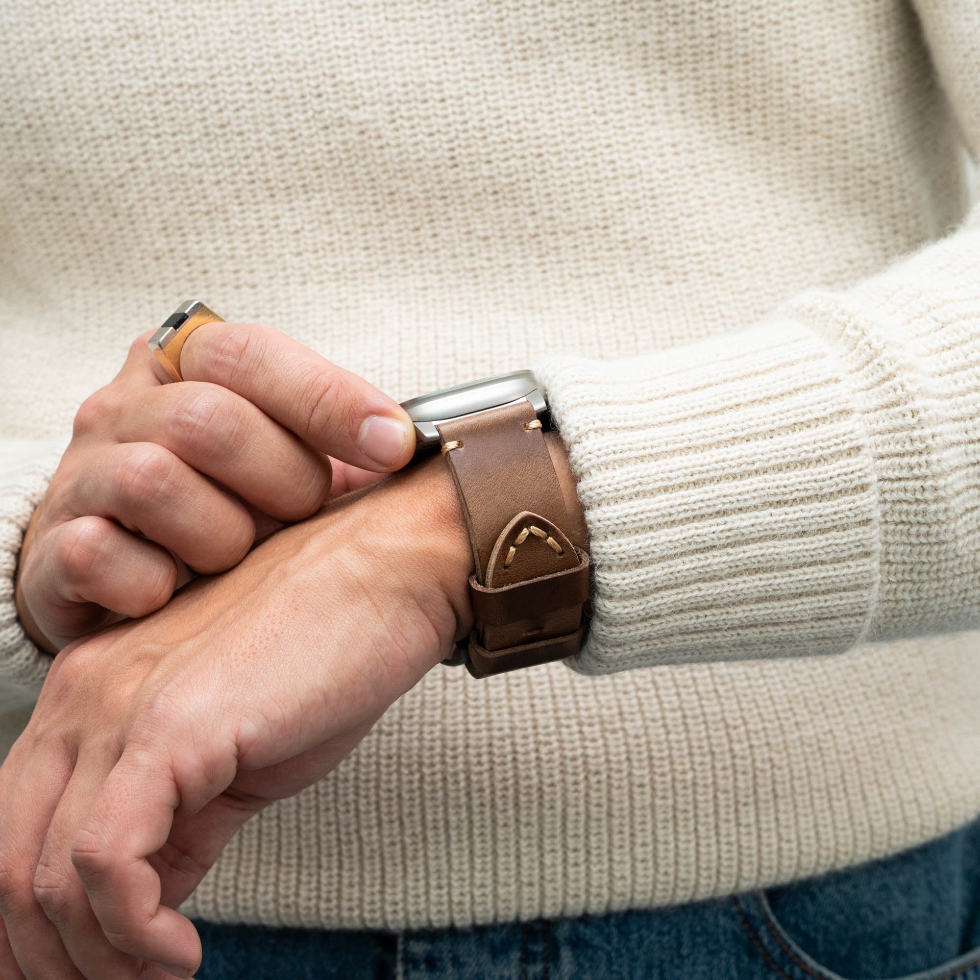 Mens Leather Strap R01 Watch